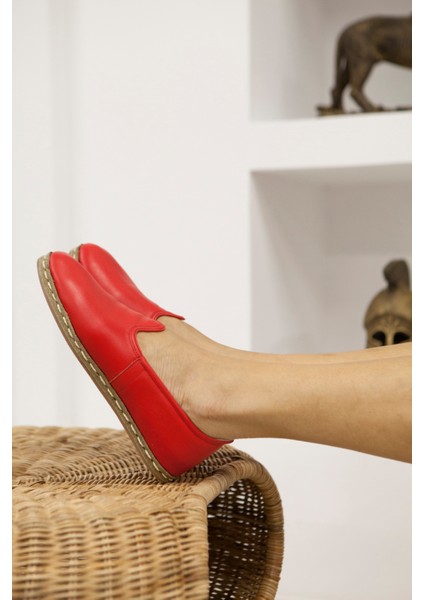 El Işçiliğiyle Özel Tasarlanmış Hakiki Deri Çarıklar: Geleneksel Yemeni Ayakkabı Işlemeli Zarafet fiyatları