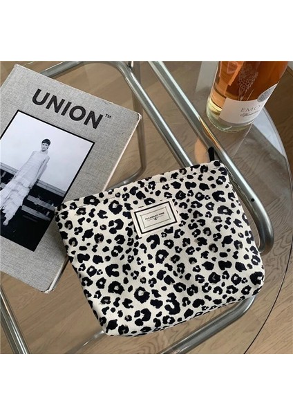 B Tarzı Yeni Leopar Baskı Kozmetik Çantası Koreli Kadın Ekose Kozmetik Kılıfı Büyük Kapasiteli Kadın Seyahat Makyaj Saklama Çantası Güzellik Kılıfları (Yurt Dışından) indirimleri