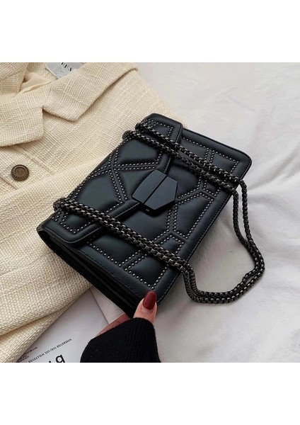 Şaraplı Stil 23,5X9,5X16,5 cm Wome Kadın Omuz Messenger Çanta Bayan Lüks Çanta ve Çantalar Lüks Tasarımcı Için Perçin Zincir Küçük Crossbody Çanta (Yurt Dışından)