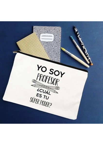 W01317-TBWH-D Stili Yo Soya Profesörü Cual Es Tu Superpoder Ispanyolca Öğretmeni Tuval Kalem Fermuarlı Çanta Slogan Organizatör Makyaj Kozmetik Çantaları Süper Güç (Yurt Dışından)