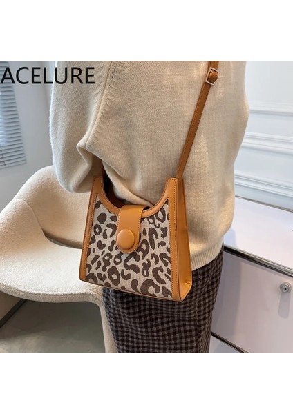 7606 Siyah Stil Bs Acelure Büyük Kapasiteli Koltukaltı Kadın Yeni Tüm Maç Leopar Omuz Crossbody Çanta Moda Tüm Maç Kadın Tote Kova Çanta (Yurt Dışından) fırsatları