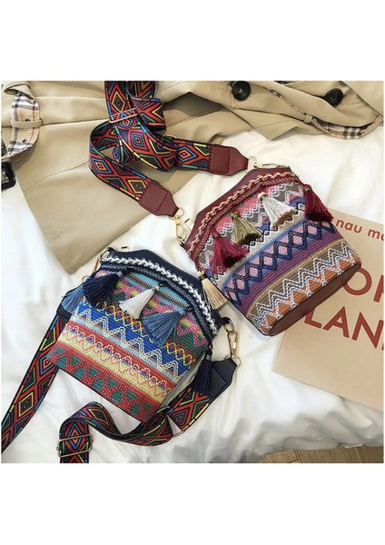 A3 Stili Rahat El Dokuma Hobo Crossbody Ettraw Çanta Kadın Çanta Retro Flap Rattan Hasır Plaj Püskül Kadın Postacı Çantaları (Yurt Dışından) fiyatları