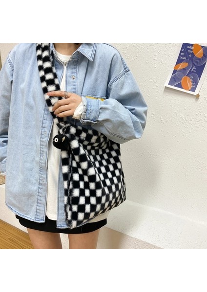 Ayakkabı Kolye Stili Ekle Vintage Sevimli Crossbody Serin Kızlar Çanta Çanta Yumuşak Peluş Kürklü Kadın Messenger Çanta Zarif Faux Kürk Bayan Omuz Çantaları (Yurt Dışından) indirimleri