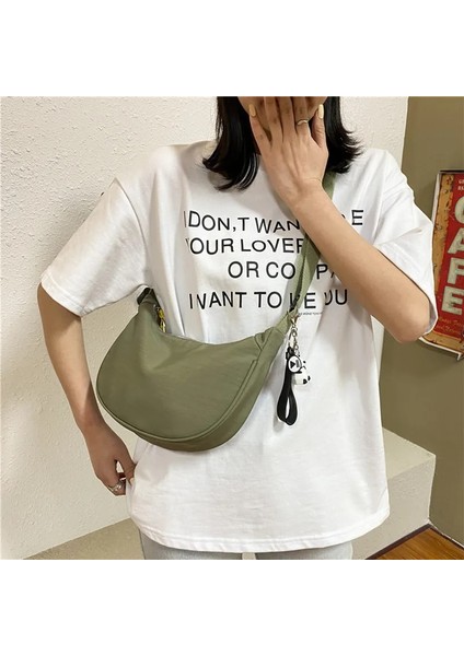 Yeşil Stil 26CM 28CM 6.5cm 2021 Naylon Kumaş Messenger Çanta Kadın Yeni Moda Kore Versiyonu Dumpling Crossbody Çanta Hafif Çanta Koltukaltı Çanta Tek Omuz Çantası (Yurt Dışından) fiyatları