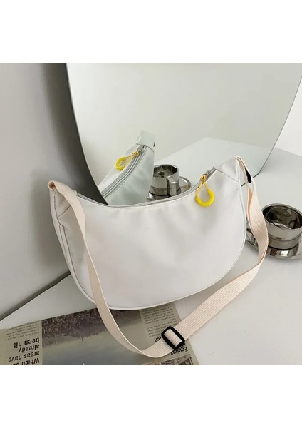 Yeşil Stil 26CM 28CM 6.5cm 2021 Naylon Kumaş Messenger Çanta Kadın Yeni Moda Kore Versiyonu Dumpling Crossbody Çanta Hafif Çanta Koltukaltı Çanta Tek Omuz Çantası (Yurt Dışından) fırsatları