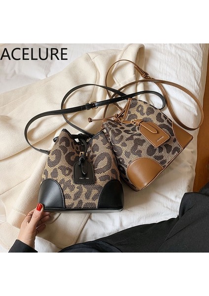 7600 Siyah Stil Bs Acelure Yüksek Li Leopar Kova Çanta Bayanlar Sonbahar ve Kış Küçük Çanta Yeni Tüm Maç Tasarımcı Crossbody Çanta Kadın Kova (Yurt Dışından) modelleri