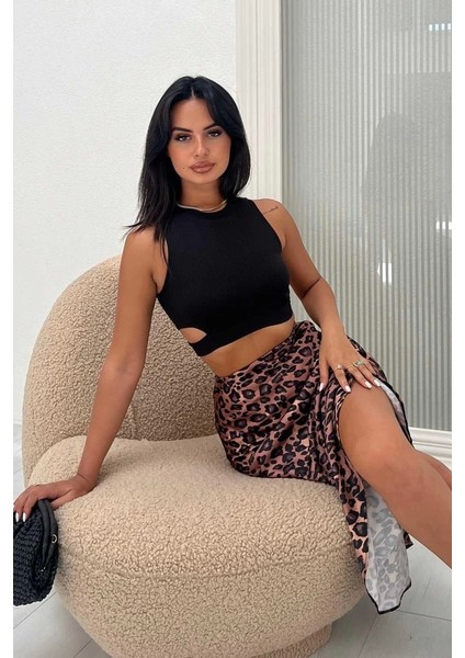Pencere Detay Basic Siyah Crop Top