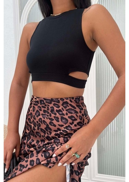 Pencere Detay Basic Siyah Crop Top