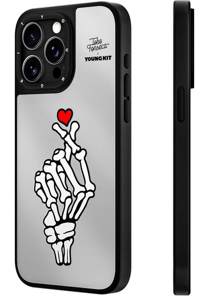 iPhone 15 Pro Uyumlu Kılıf Tobias Fonseca Tasarımlı Youngkit Mirror Kapak Siyah-Beyaz