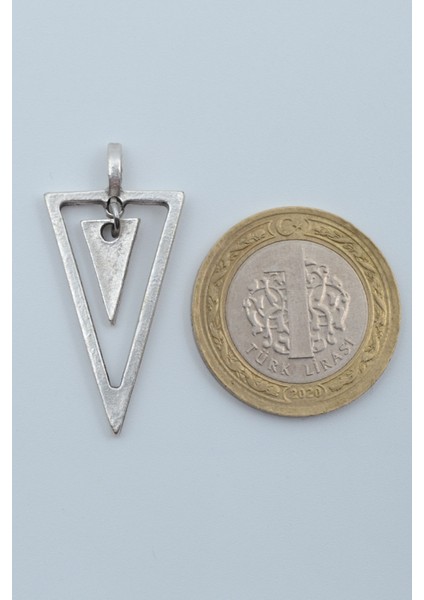 Sallantılı Üçgen Örme Zincir Kolye indirimleri