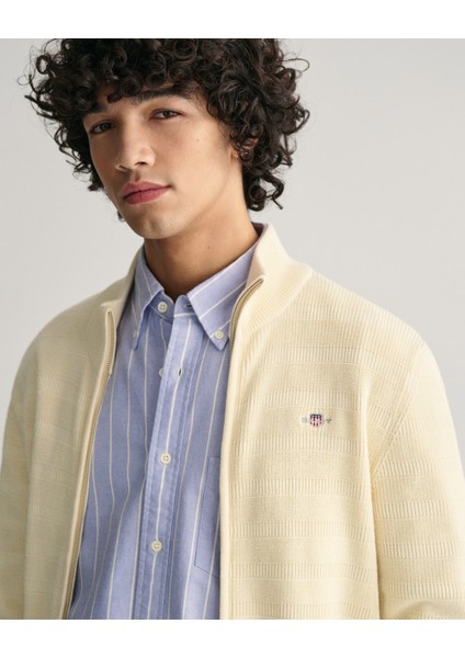 Erkek Krem Regular Fit Fermuarlı Logolu Hırka 8030200.130 indirimleri