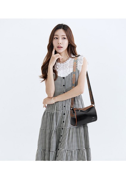 Büyük Kapasiteli Geniş Bantlı Yastık Çantası Tüm Maçlara Uygun Postacı Çantası (Yurt Dışından)