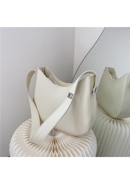 Büyük Kapasiteli Kadın Omuz Çantası (Yurt Dışından)