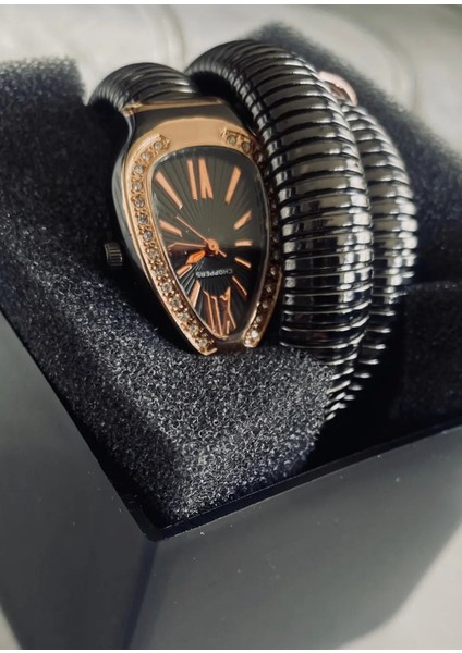 Kadın Siyah Yılanlı Saat