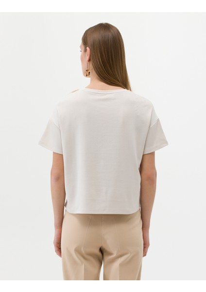Kadın Krem Regular Fit Tişört 50269359-VR071