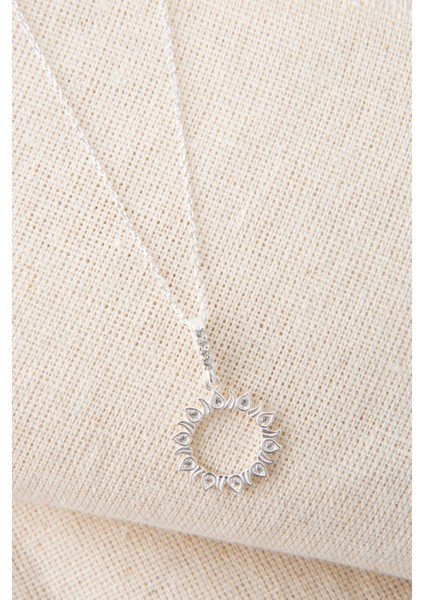 Kadın Güneş Model 925 Ayar Gümüş Kolye fırsatları