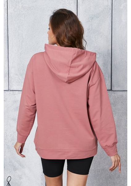 Fancy Kadın Kapüşonlu Kanguru Cepli Arma Detaylı Regular Sweatshirt
