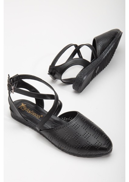 Yüzü Lazer Baskılı Çapraz Baretli Siyah Kadın Babet