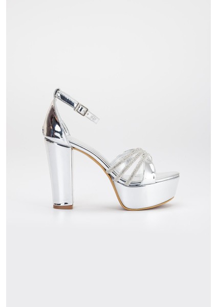 Rugan Çapraz Taşlı 40MM Gümüş Kadın Platform Topuklu Abiye Ayakkabı modelleri