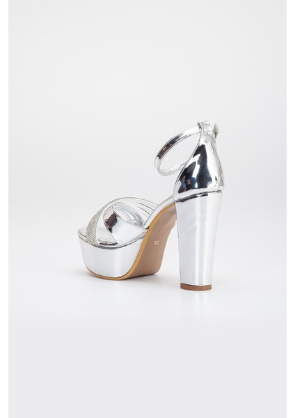 Rugan Çapraz Taşlı 40MM Gümüş Kadın Platform Topuklu Abiye Ayakkabı indirimleri