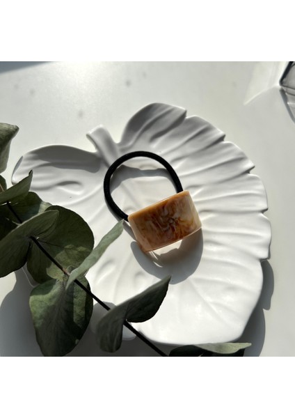 Sütlü Kahve Akrilik Bombe Lastik Toka fiyatları