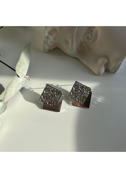 Çelik Silver Plaka Küpe