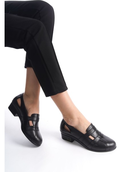 Deri Anatomik Taban Comfort Siyah Kadın Ayakkabı TMD202441