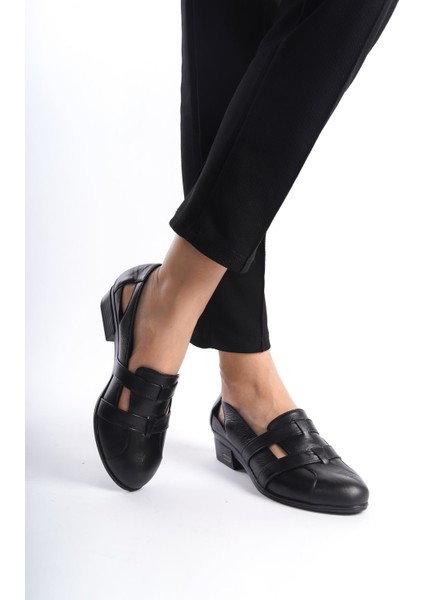 Deri Anatomik Taban Comfort Siyah Kadın Ayakkabı TMD202441 indirimleri