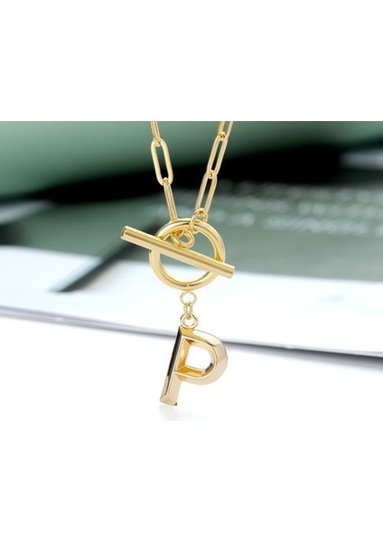 Toka Harfli Ilk Kadın Büyük Az Alfabe Altın Rengi Kolye (Yurt Dışından)
