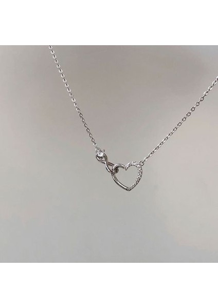 Minik Kalp Kadın Kısa Zincir Kalp Hediye Etnik Kolye (Yurt Dışından)