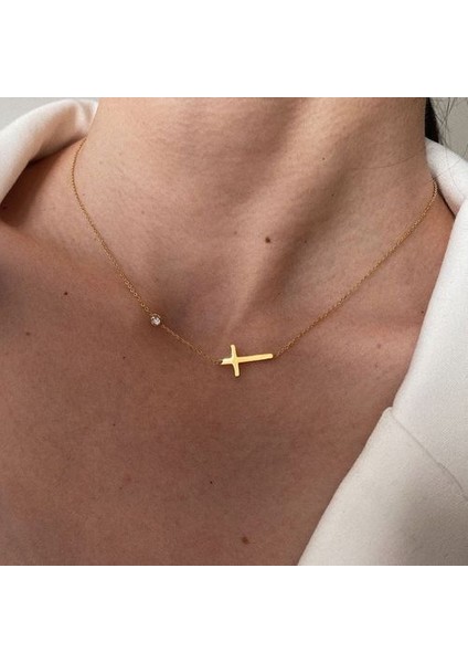 Narin Petite Yan Çapraz Kadın Paslanmaz Çelik Ince Kolye (Yurt Dışından)