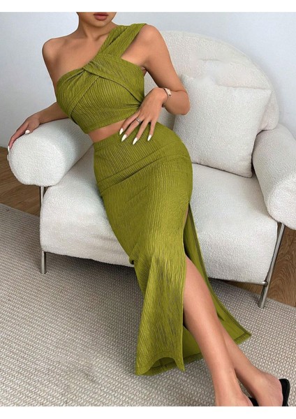 Tek Omuzlu Bükümlü Crop ve Yüksek Bel Fitilli Yırtmaçlı Etek Takım indirimleri