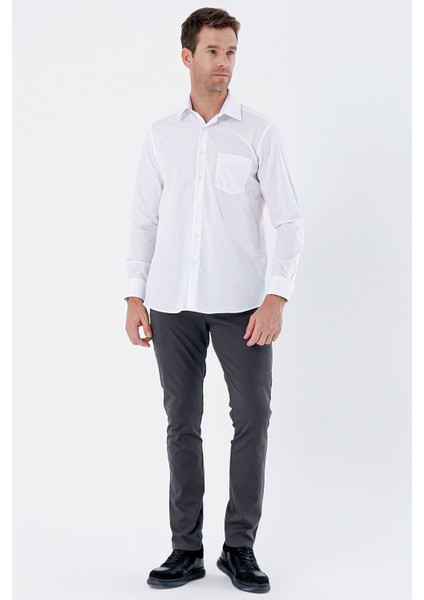 Beyaz Uzun Kollu Bez Ayağı Sert Yaka Cepli Pamuklu Comfort Fit Rahat Kesim Gömlek 1004235351 fırsatları