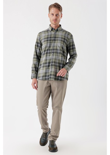 Uzun Kollu Ekoseli Gabardin Sert Yaka Cepli Garnili Casual Comfort Fit Gömlek 1004235112 fırsatları