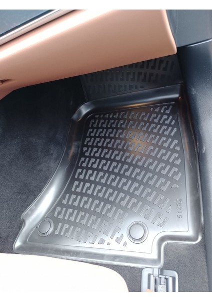 Mercedes E Seri W214 2023+ 3D Havuzlu Paspas Siyah