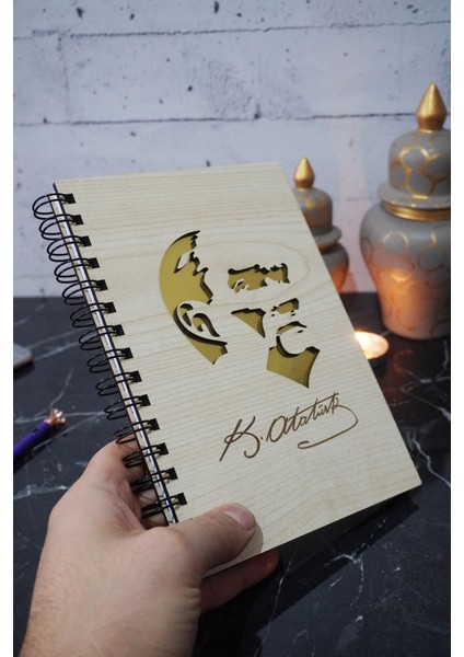 A5 Spiralli Mustafa Kemal Atatürk Ahşap Defter - Günlük - Çizgisiz Defter (Ahşap Rengi Banu)