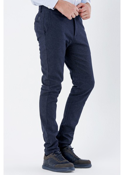Koyu Lacivert Desenli Armürlü Yan Cepli Slim Fit Dar Kesim Casual Pantolon 1003235119 modelleri