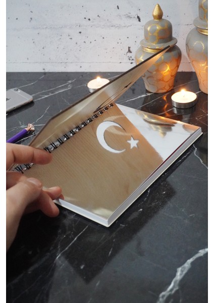 Mustafa Kemal Atatürk Desenli Ahşap Defter Günlük-Çizgisiz Defter (Ahşap Rengi Banu) 120 Sayfa