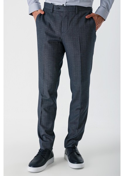 Koyu Lacivert Desenli Pamuklu Likralı Yan Cepli Slim Fit Dar Kesim Klasik Pantolon 1003240153 modelleri