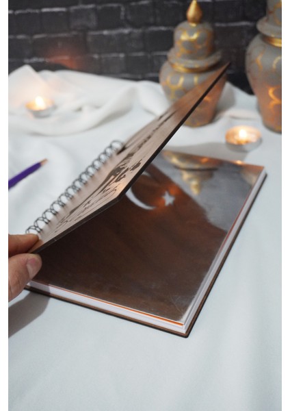 Mustafa Kemal Atatürk Ahşap Kapaklı Okul Defteri- Günlük - Çizgisiz Defter (Ahşap Rengi Ceviz)