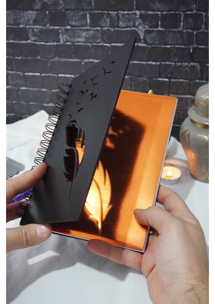 Kuşlu Tüy Tasarım Siyah Ahşap Kapaklı Defter - Çizgisiz Defter - Günlük - Ajanda - A5 Notebook