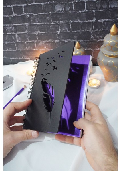 Kuşlu Tüy Tasarım Siyah Ahşap Kapaklı Defter - Çizgisiz Defter - Günlük - Ajanda - A5 Notebook