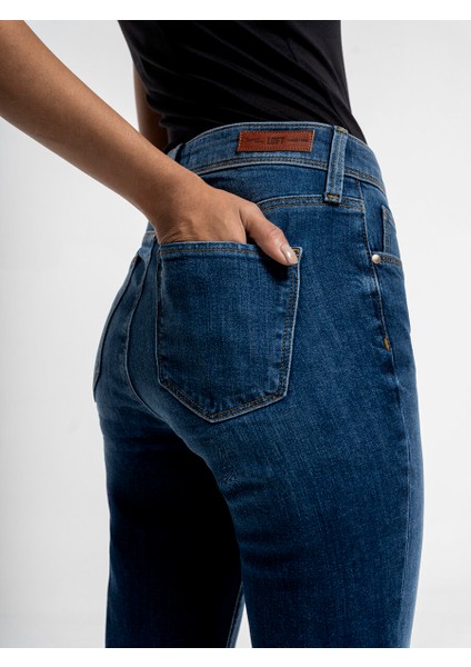 Elena Slim Fit Kadın Pantolon indirimleri
