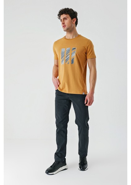 Hardal Baskılı Bez Ayağı Bisiklet Yaka %100 Pamuk Casual Slim Fit Dar Kesim Tişört 1011240165 indirimleri