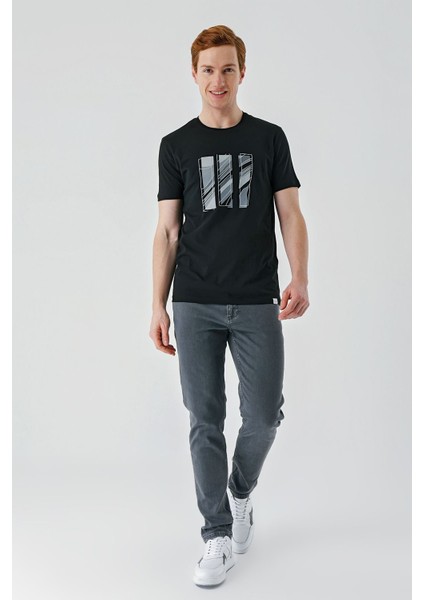 Siyah Baskılı Bez Ayağı Bisiklet Yaka %100 Pamuk Casual Slim Fit Dar Kesim T-Shirt 1011240165