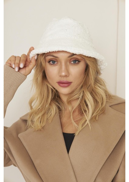 EKE TEKSTİL Beyaz Kadın Peluş Kova Model Balıkçı Bucket Hat Kışlık Şapka