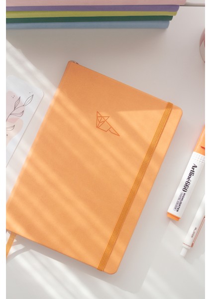 Matt Notebook A5 Defter Noktalı Sarı