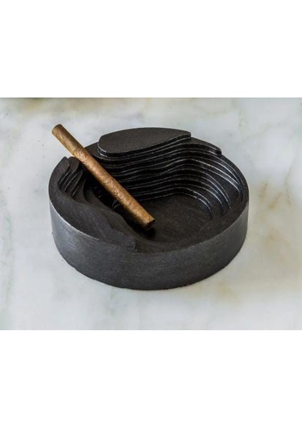 3 Boyutlu Siyah Beton Küllük