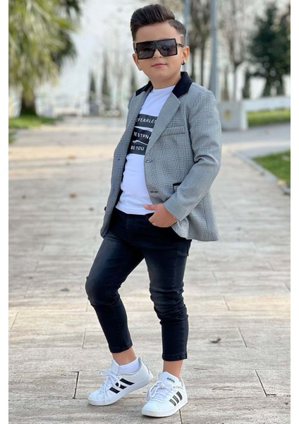 Erkek Çocuk Yazı Baskılı Tişört Cep Detaylı Kareli Blazer Ceket Siyah Jean Pantolon Alt Üst Takım