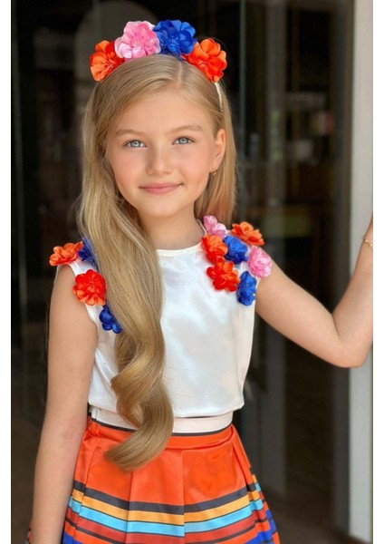 Kız Çocuk Sıfır Kol Üzeri 3D Gül Işlemeli Bluz Renkli Şerit Detaylı Mavi Etekli Takım fiyatları